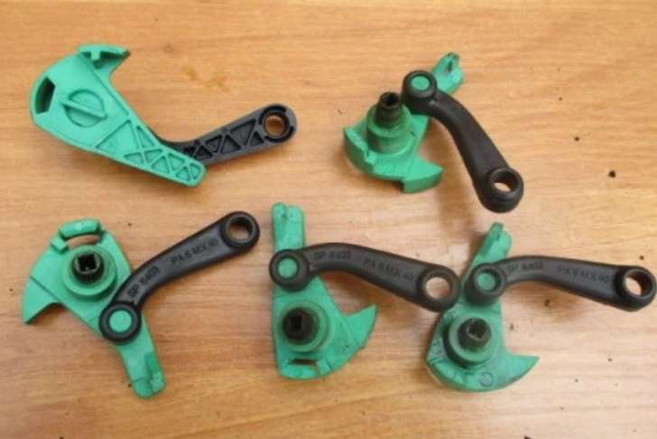 Bmw f10 f30 f15 f25 n57 3.0 d parking brake lever cover regulator manifold 7811909